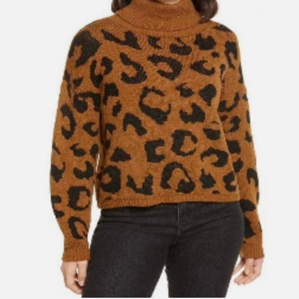 Cotton Emporium Animal Print Turtleneck Sweater women Medium Pullover Knit Brown